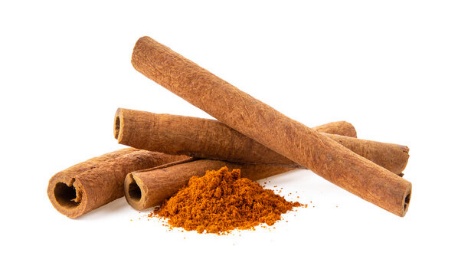Indonesian cinnamon sticks and powder
